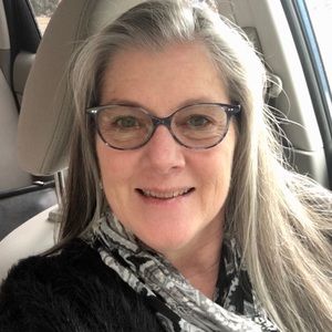 Meet your Posher, Deborah